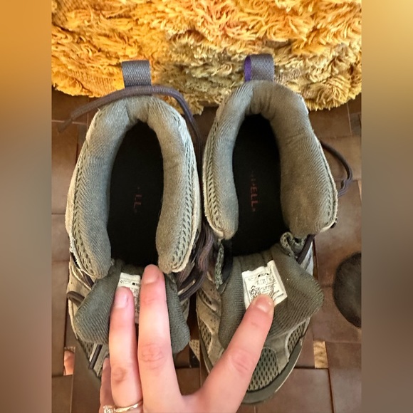 Women’s Merrell Moab 2 Mid Ventilator Hiking Boots - Picture 5 of 7